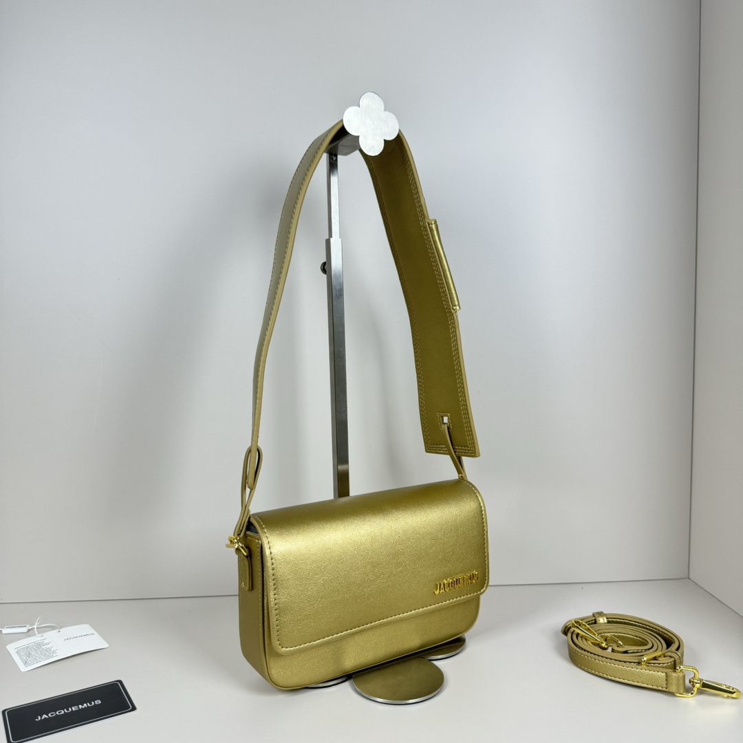 Jacquemus Satchel Bags